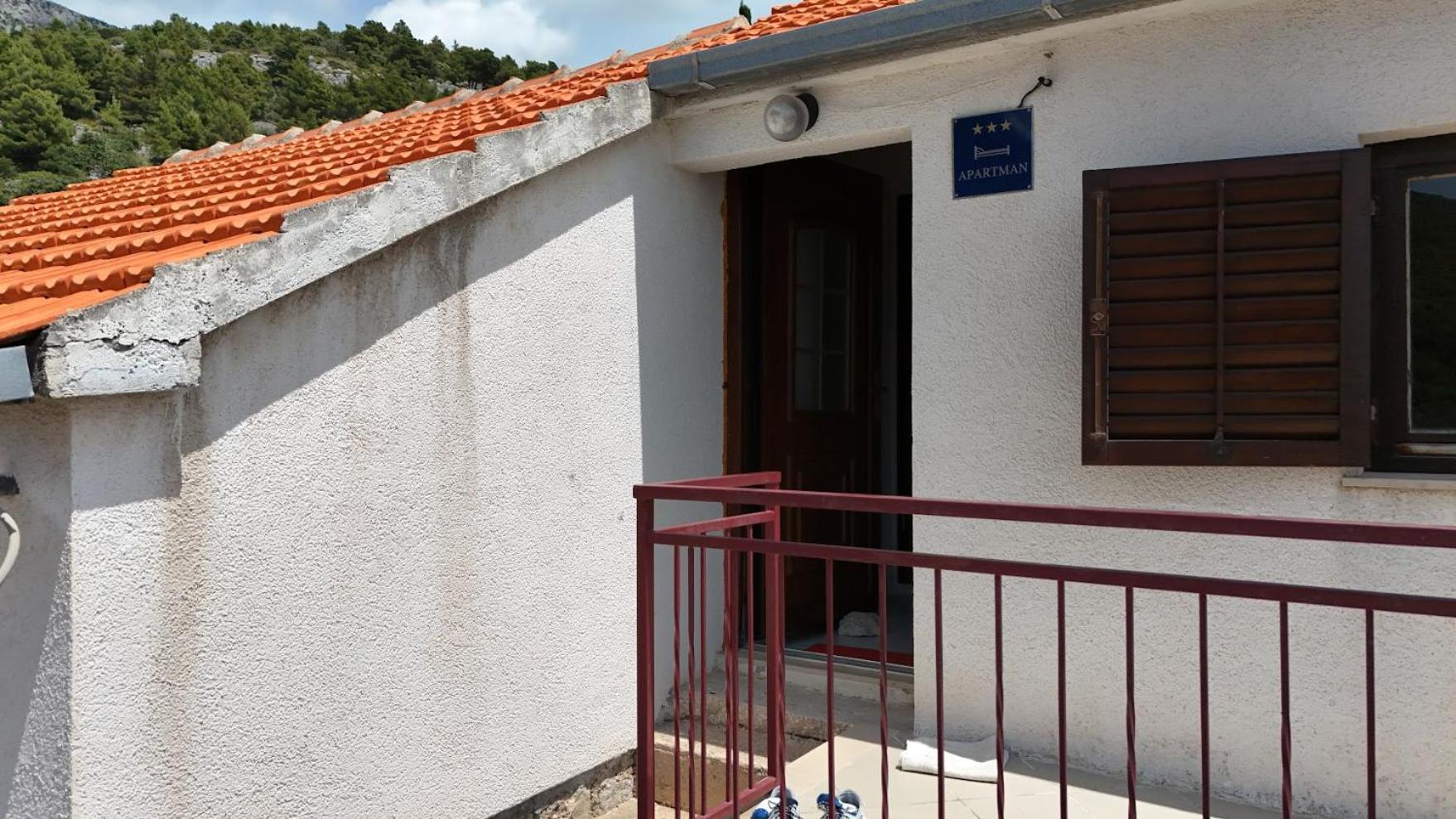 Apartman Bernardica Бол Екстериор снимка
